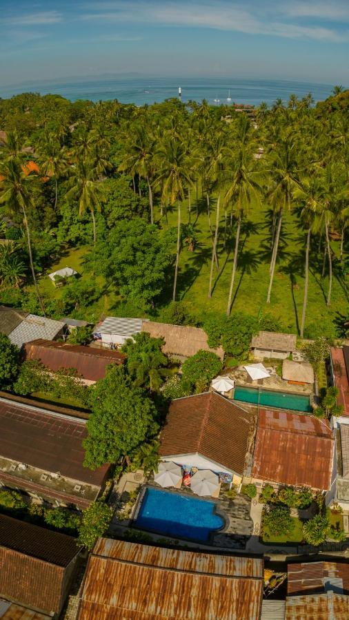 Family Garden Homestay Сенггиги Экстерьер фото