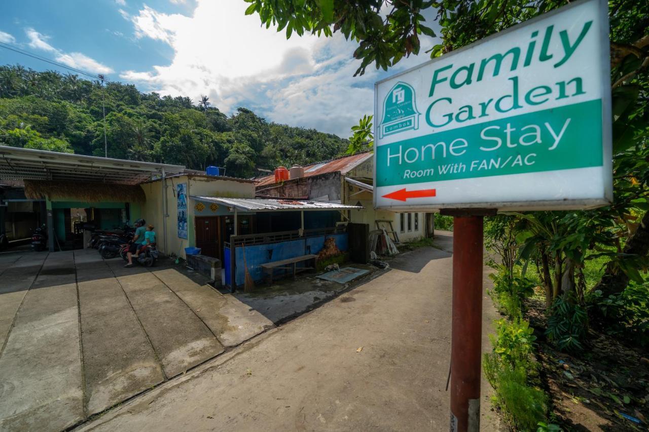 Family Garden Homestay Сенггиги Экстерьер фото