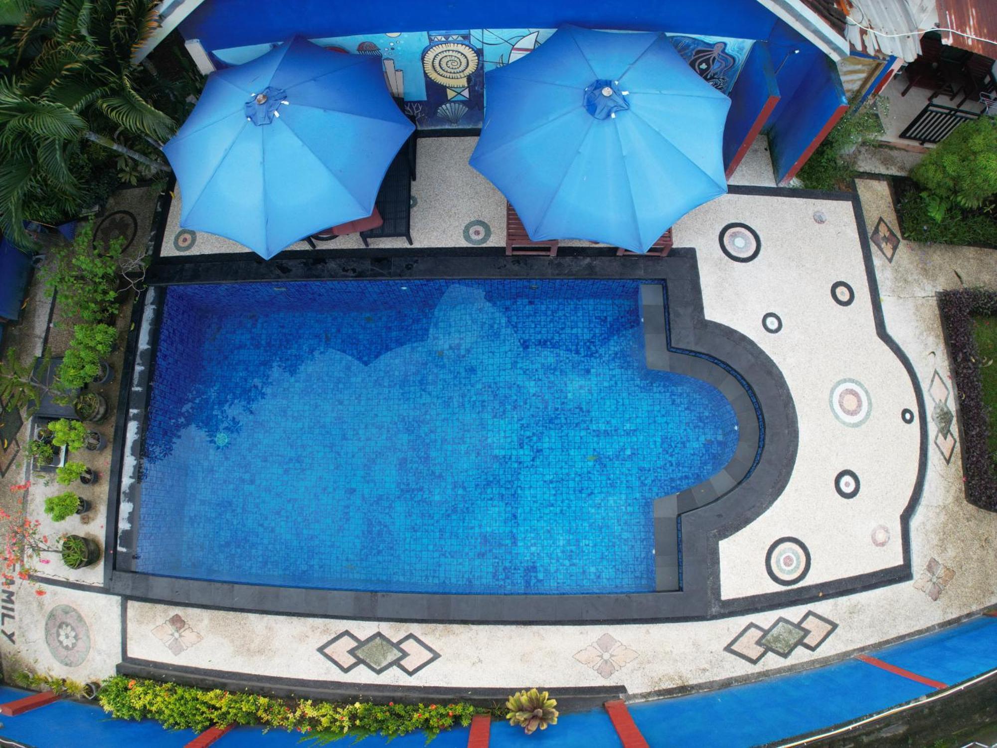 Family Garden Homestay Сенггиги Экстерьер фото