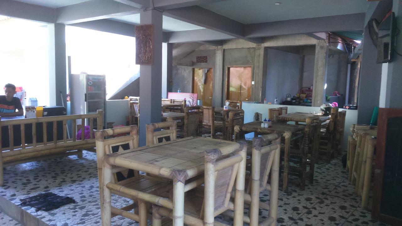Family Garden Homestay Сенггиги Экстерьер фото